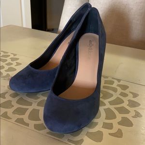 *FREE SHIPPPING* Kelly and Katie Blue Suede Pumps